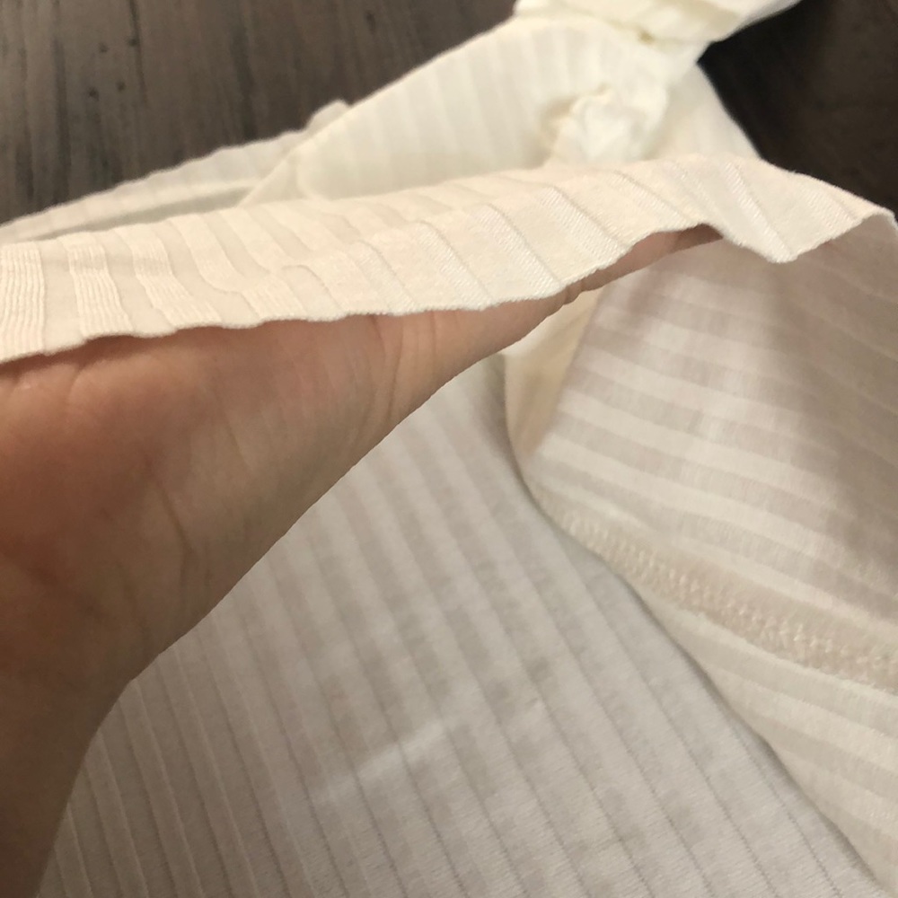 NWOT Off Shoulder Ribbed Crop Tee - Picture 7 of 7